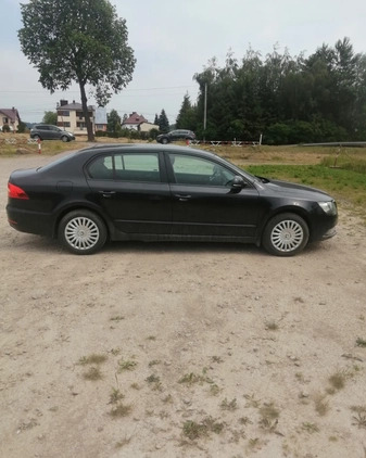 Skoda Superb cena 28905 przebieg: 395000, rok produkcji 2014 z Dębica małe 137